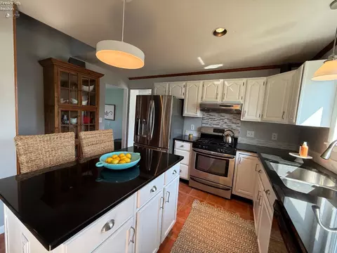 Kitchen - 519 Washington Ave, Huron, OH 44839 photo 3 of 5