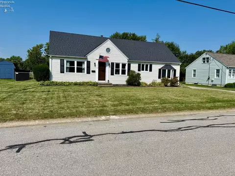 519 Washington Ave, Huron, OH 44839