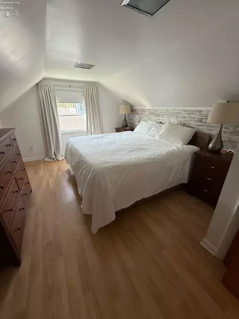 Bedroom - 519 Washington Ave, Huron, OH 44839 photo 5 of 13