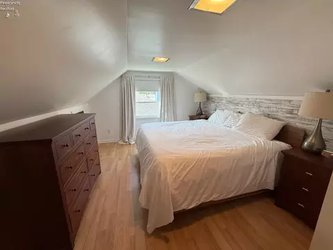 Bedroom - 519 Washington Ave, Huron, OH 44839 photo 7 of 13