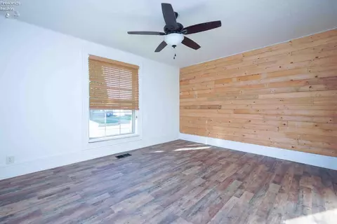 322 Vine St, Clyde, OH 43410 photo 24