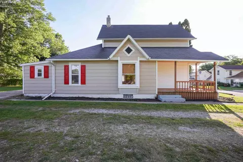 322 Vine St, Clyde, OH 43410 photo 4