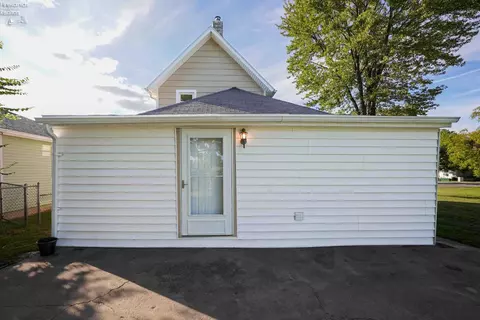 322 Vine St, Clyde, OH 43410 photo 16