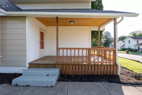 322 Vine St, Clyde, OH 43410 photo 12