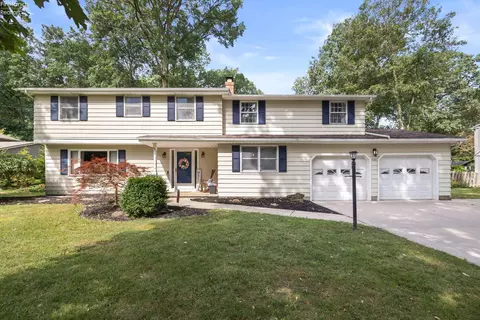 700 Sunnyside Rd, Vermilion, OH 44089