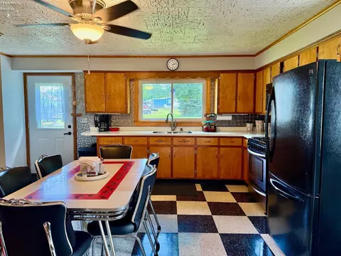Kitchen - 347 Hidden Beach Rd, Marblehead, OH 43440 photo 1 of 6
