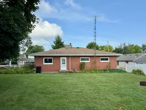 Exterior - 347 Hidden Beach Rd, Marblehead, OH 43440 photo 5 of 12