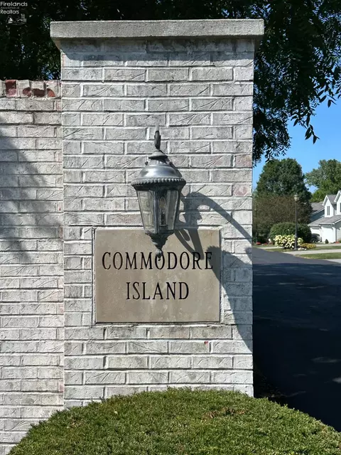 465 N Monument View Dr, Marblehead, OH 43440 photo 3