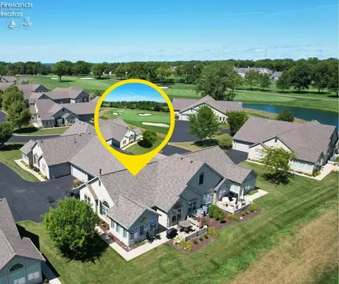 2901 Villa Ct #C, Port Clinton, OH 43452