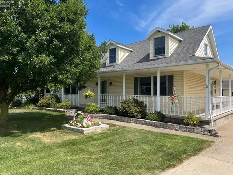 5912 Coen Rd, Vermilion, OH 44089
