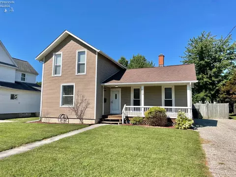 134 Kinney St, Bellevue, OH 44811