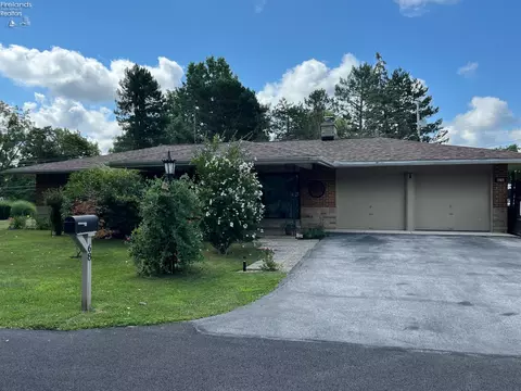 68 Orchard Park, Tiffin, OH 44883