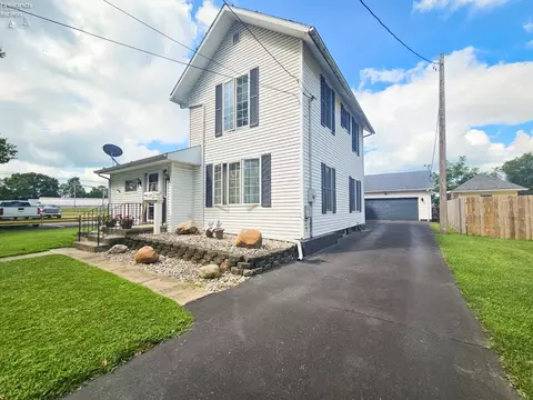 117 Nelson St, Clyde, OH 43410 photo 2