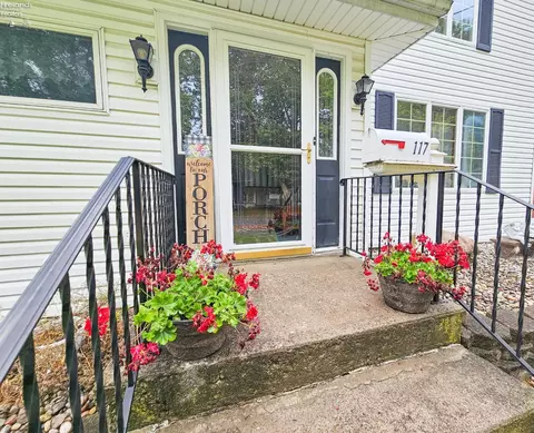 117 Nelson St, Clyde, OH 43410 photo 5