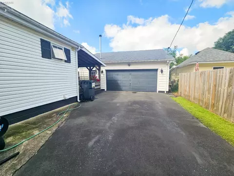 117 Nelson St, Clyde, OH 43410 photo 3
