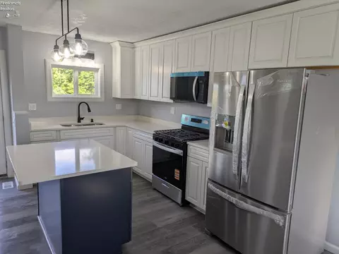 196 N Ridge St, Monroeville, OH 44847 photo 9