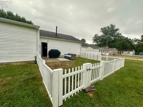 34 Pitt St, Norwalk, OH 44857 photo 31