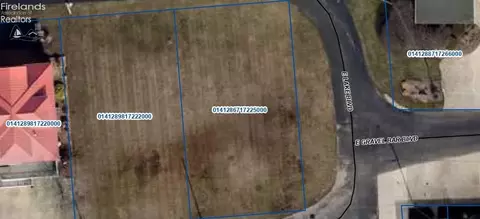 8260 E Lake Blvd, Marblehead, OH 43440