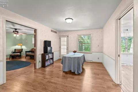 Dining - 344 Yale, Elyria, OH 44035 photo 2 of 3