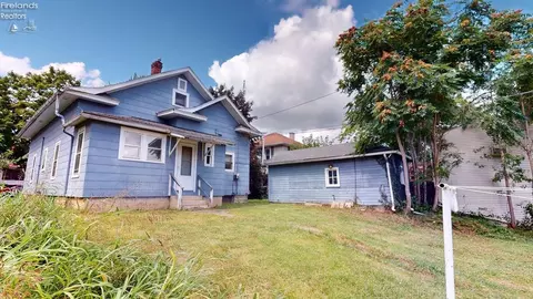 Exterior - 627 Dale Ave, Willard, OH 44890 photo 1 of 3