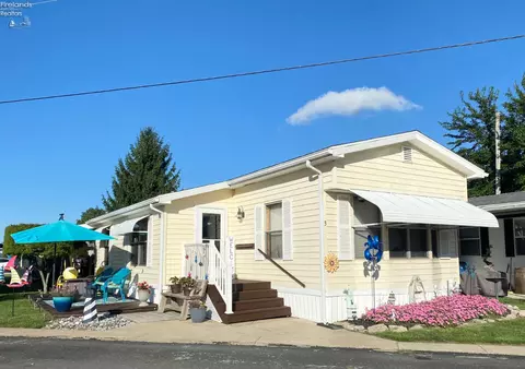 8175 N Shore Blvd #3, Marblehead, OH 43440