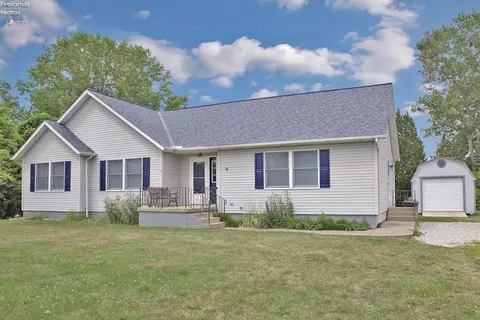 121 Fairview, Kelleys Island, OH 43438