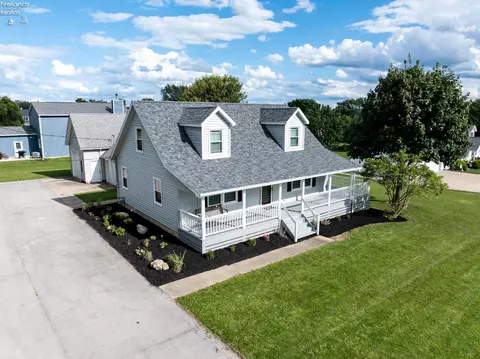 2021 S Lattimore Dr, Marblehead, OH 43440