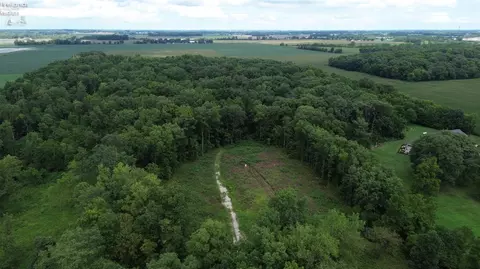 10701 Strecker Rd, Bellevue, OH 44811
