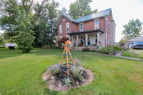 550 County Road 242, Fremont, OH 43420