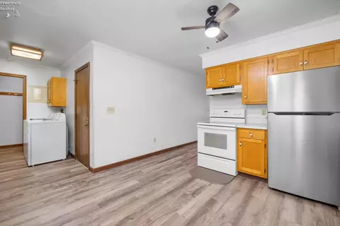 718 Vine Ave, Marblehead, OH 43440 photo 8