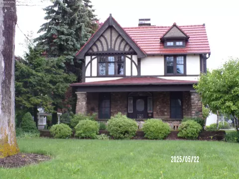 408 W Main St, Bellevue, OH 44811