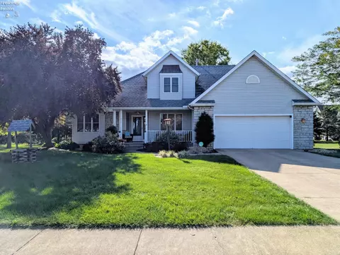 416 Wexford Dr, Huron, OH 44839