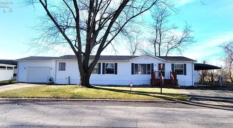 188 Driftwood Dr, Port Clinton, OH 43452