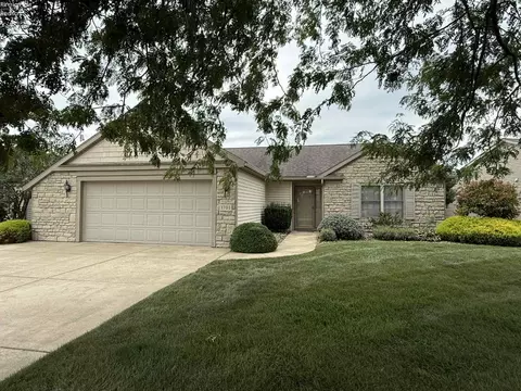 1701 Paige Ct, Huron, OH 44839