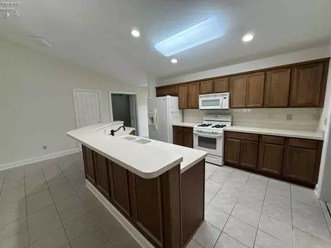 1701 Paige Ct, Huron, OH 44839 photo 6