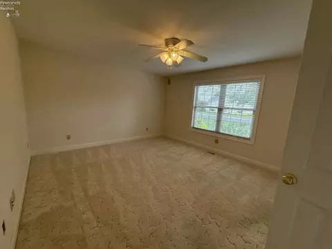 1701 Paige Ct, Huron, OH 44839 photo 10