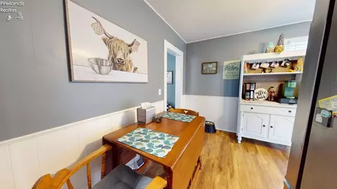 Dining - 702 Euclid, Willard, OH 44890 photo 1 of 1