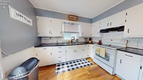 Kitchen - 702 Euclid, Willard, OH 44890 photo 2 of 2