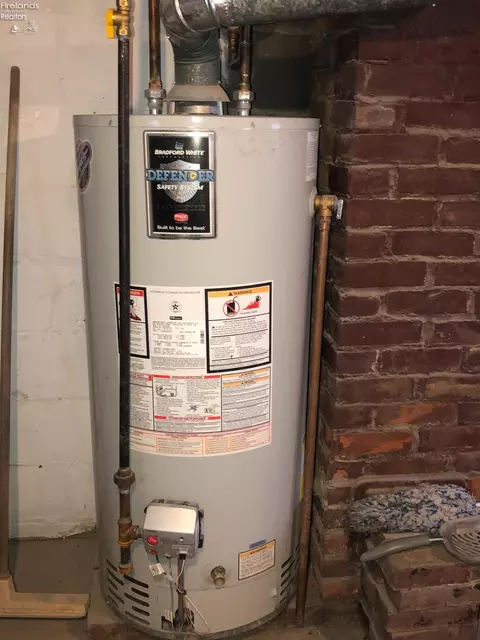 Other - 702 Euclid, Willard, OH 44890 photo 10 of 11