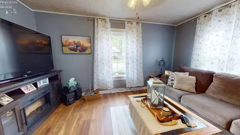 Living - 702 Euclid, Willard, OH 44890 photo 2 of 2