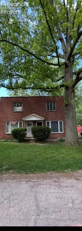 300 Claremont Rd, Vermilion, OH 44089