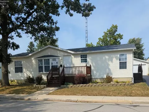 226 3rd Ave, Tiffin, OH 44883