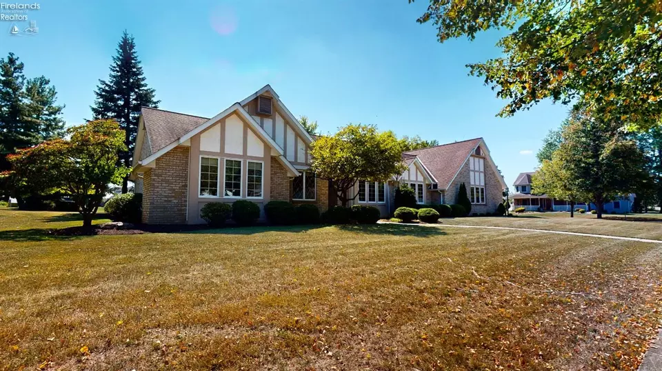 Other - 607 Linden Ln, Willard, OH 44890 photo 1 of 23