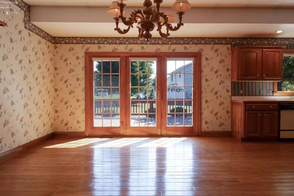 Other - 607 Linden Ln, Willard, OH 44890 photo 2 of 23