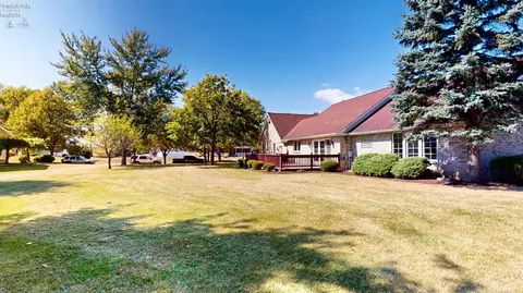 Exterior - 607 Linden Ln, Willard, OH 44890 photo 8 of 11