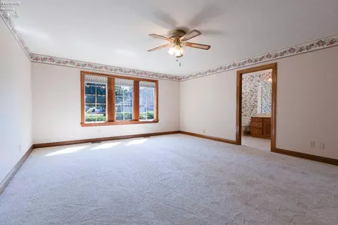 Bedroom - 607 Linden Ln, Willard, OH 44890 photo 1 of 5