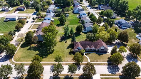 View/Area - 607 Linden Ln, Willard, OH 44890 photo 5 of 11