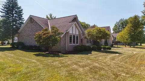 Exterior - 607 Linden Ln, Willard, OH 44890 photo 7 of 11