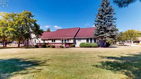 Exterior - 607 Linden Ln, Willard, OH 44890 photo 3 of 11