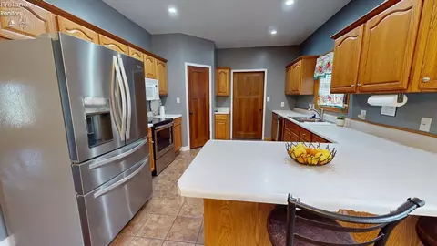 Kitchen - 660 Tanglewood Trl, Willard, OH 44890 photo 1 of 3